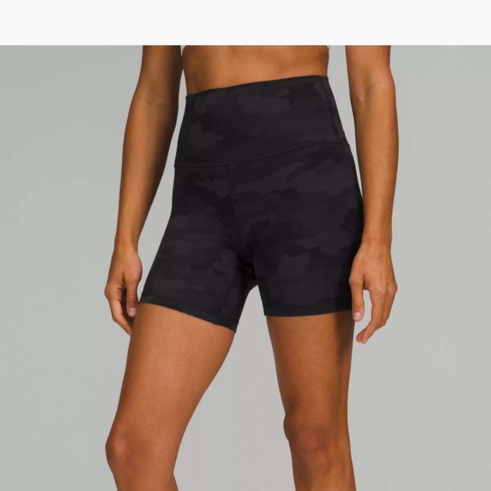 Like New Lululemon Camo Align Shorts - Size 6